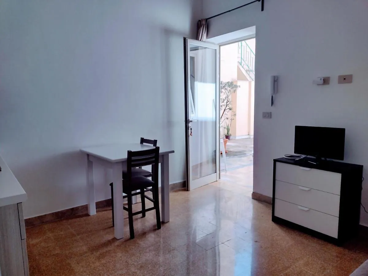 Casa Degli Agrumi Al Centro Marsala Italië